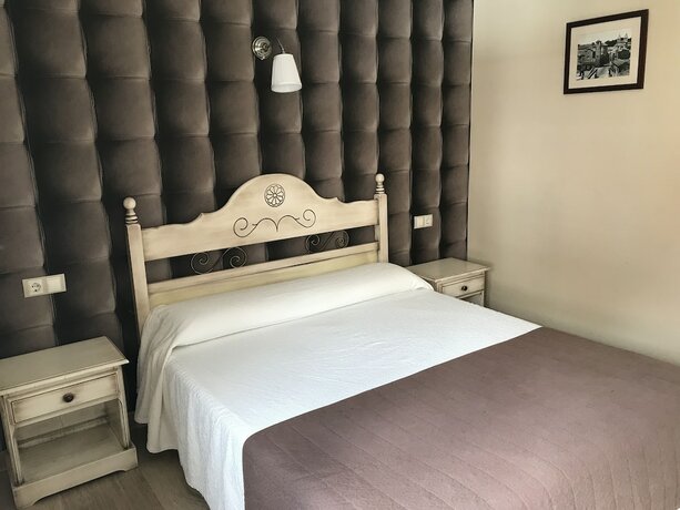 Imagen de la habitación del Hostal Cafe Gutgreco. Foto 20