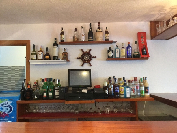 Imagen del bar/restaurante del Hostal Cala Boix. Foto 5