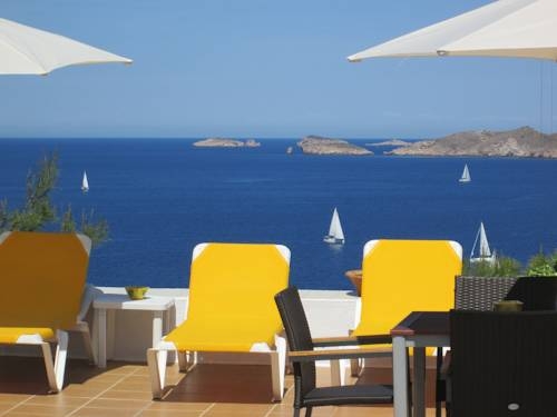 Imagen general del Hostal Cala Moli. Foto 3