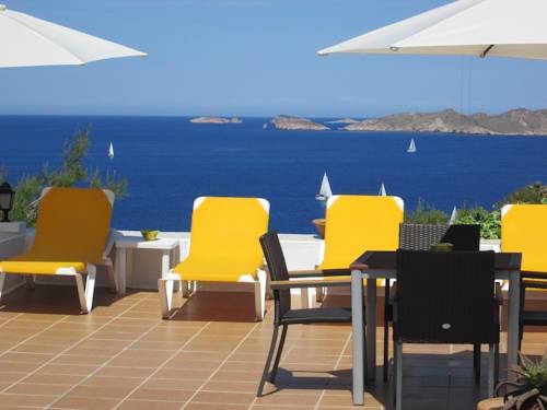 Imagen general del Hostal Cala Moli. Foto 4