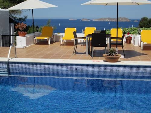 Imagen general del Hostal Cala Moli. Foto 5