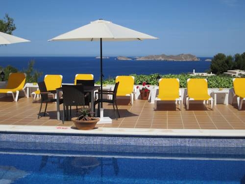 Imagen general del Hostal Cala Moli. Foto 6