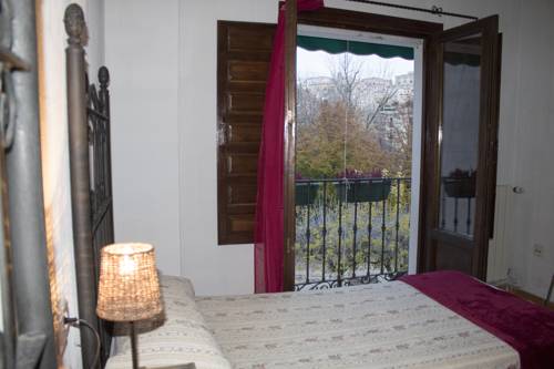 Imagen de la habitación del Hostal Calderon, Cuenca. Foto 2