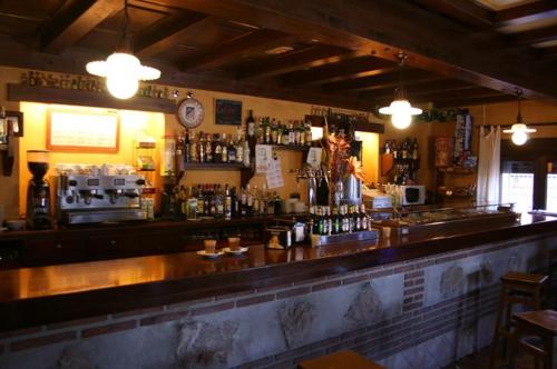 Imagen del bar/restaurante del Hostal Camino Real, Pedrajas de San Esteban. Foto 4