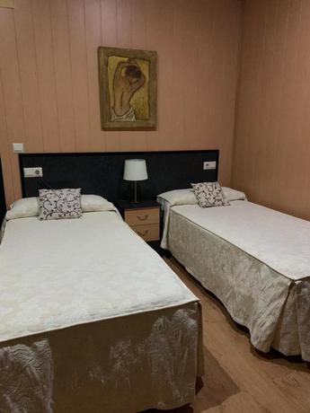 Imagen de la habitación del Hostal Camping Ciudad de Cáceres. Foto 4