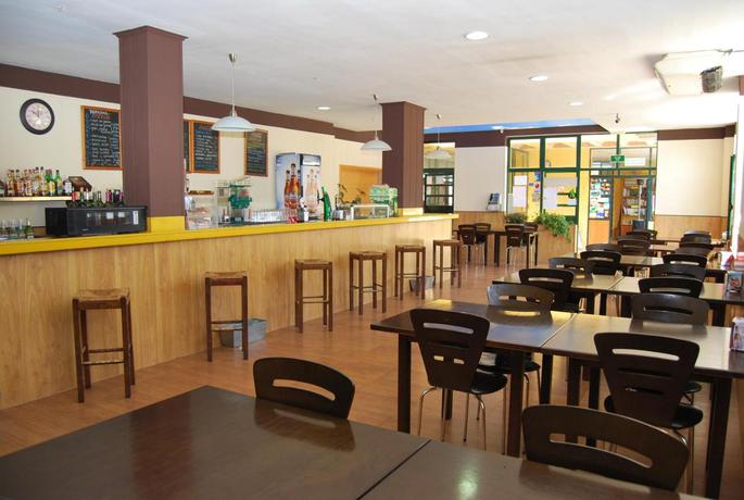 Imagen del bar/restaurante del Hostal Camping Ciudad de Cáceres. Foto 2