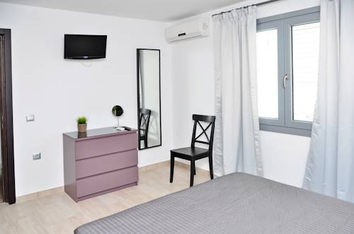 Imagen de la habitación del Hostal Campito. Foto 18