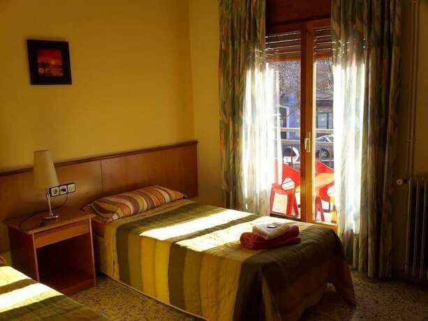 Imagen general del Hostal Can Baral.la. Foto 4