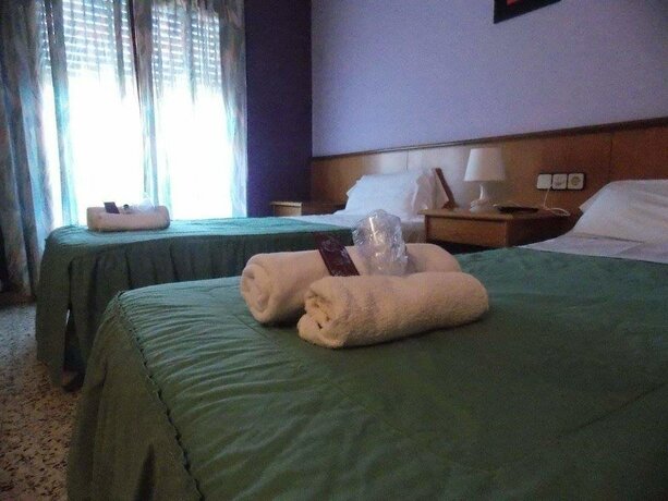 Imagen de la habitación del Hostal Can Baral.la. Foto 18