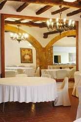 Imagen del bar/restaurante del Hostal Can Carol. Foto 7