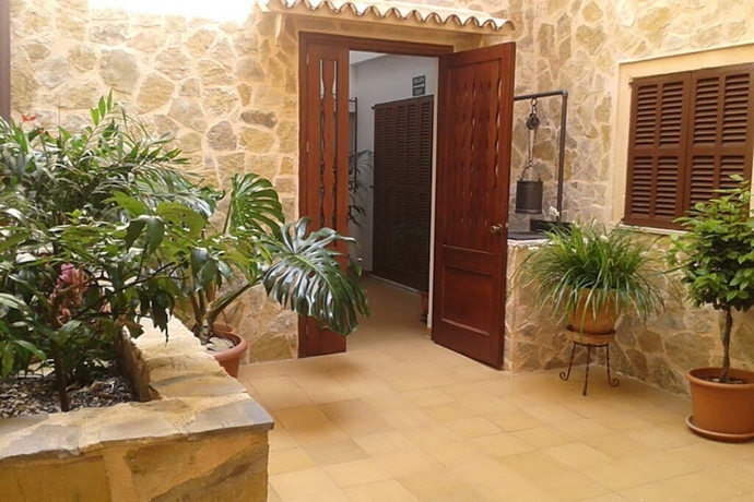 Imagen de los interiores del Hostal Can Gallu. Foto 19