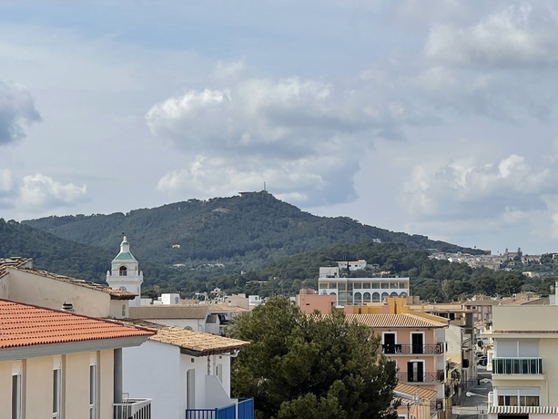 Imagen de la habitación del Hostal Can Gallu. Foto 17