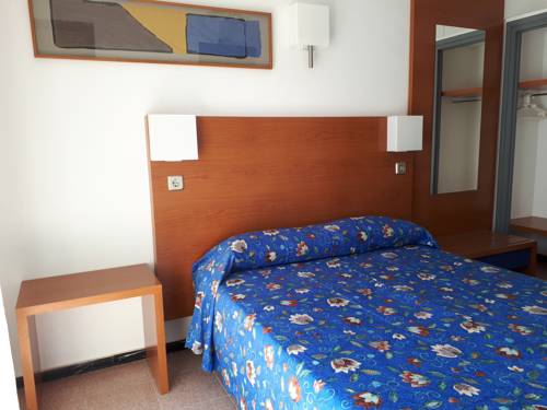 Imagen de la habitación del Hostal Can Gil. Foto 5