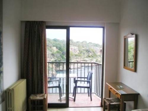 Imagen de la habitación del Hostal Can Jordi. Foto 4