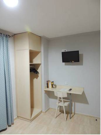 Imagen de la habitación del Hostal Can Massot. Foto 10