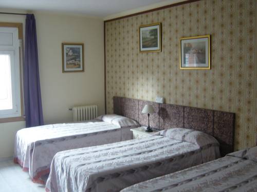 Imagen de la habitación del Hostal Can Massot. Foto 14