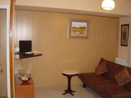 Imagen de la habitación del Hostal Can Massot. Foto 16