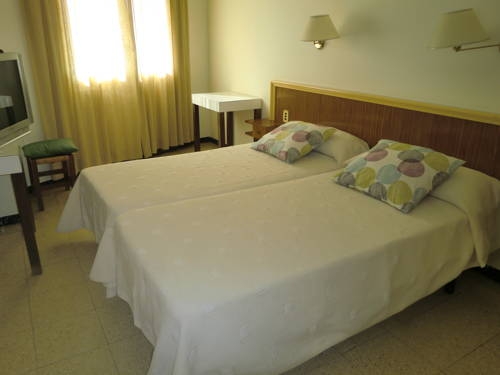 Imagen general del Hostal Cantabrico, Binéfar. Foto 2
