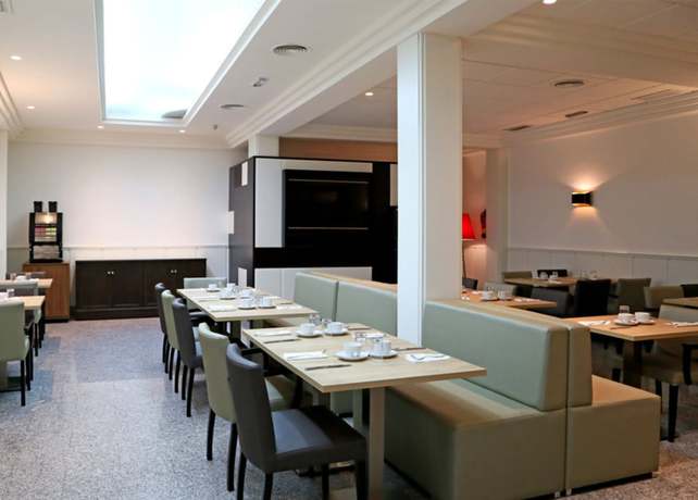 Imagen del bar/restaurante del Hostal Carlos III, Getafe. Foto 2