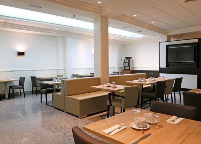 Imagen del bar/restaurante del Hostal Carlos III, Getafe. Foto 3