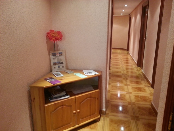 Imagen de los interiores del Hostal Carmen By Gaiarooms. Foto 16