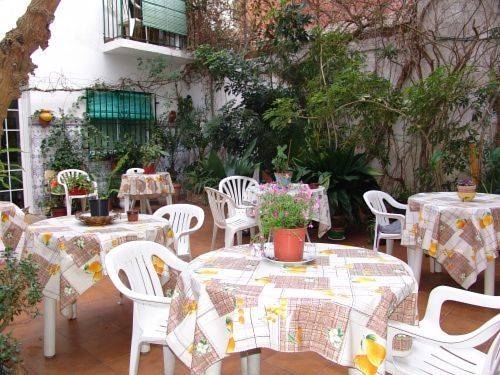 Imagen general del Hostal Carmen Pepi. Foto 5