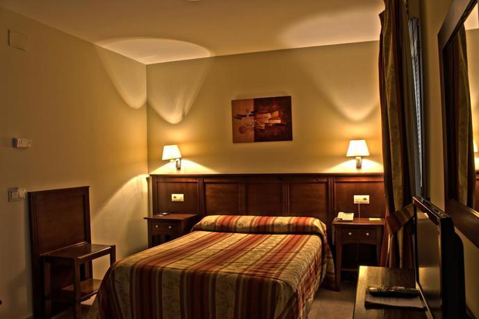 Imagen de la habitación del Hostal Carmen, Zafra. Foto 4