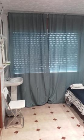 Imagen de la habitación del Hostal Casa Angela. Foto 3