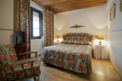 Imagen de la habitación del Hostal Casa Blasquico - Restaurante Gaby. Foto 3