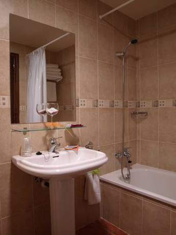 Imagen de la habitación del Hostal Casa Cambra. Foto 13