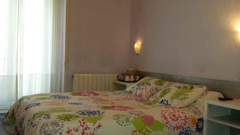 Imagen de la habitación del Hostal Casa Chueca. Foto 12