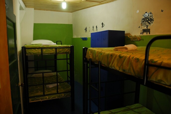 Imagen de la habitación del Hostal Casa Colibr&iacute;, Bogot&aacute;. Foto 9