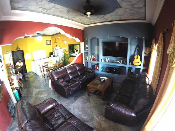 Imagen del bar/restaurante del Hostal Casa De Grethel. Foto 3