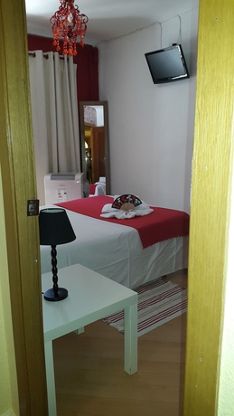 Imagen de la habitación del Hostal Casa De Huespedes Marisol. Foto 5