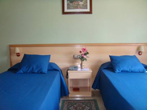 Imagen de la habitación del Hostal Casa Joan. Foto 4