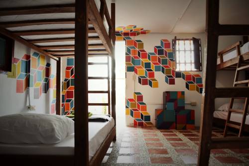 Imagen de la habitación del Hostal Casa Kayam Alojamiento Creativo Y Residencia Art&iacute;stica. Foto 2