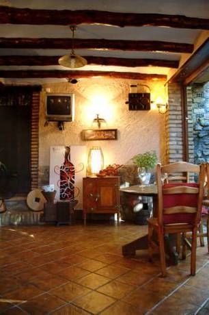 Imagen de los interiores del Hostal Casa Labata. Foto 8
