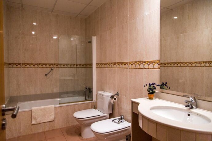 Imagen general del Hostal Casa Manolo, LA SENIA. Foto 14