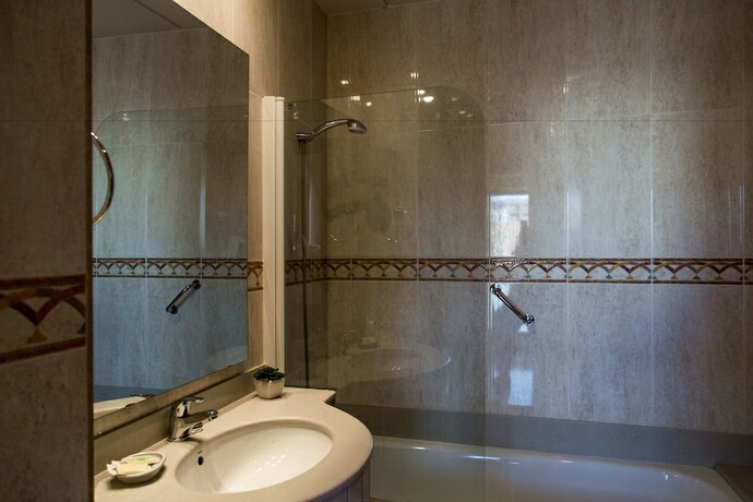 Imagen general del Hostal Casa Manolo, LA SENIA. Foto 16