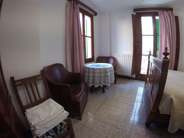 Imagen de la habitación del Hostal Casa Margarita. Foto 11