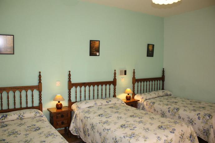 Imagen general del Hostal Casa Paco - Mirador del Caslilla. Foto 6