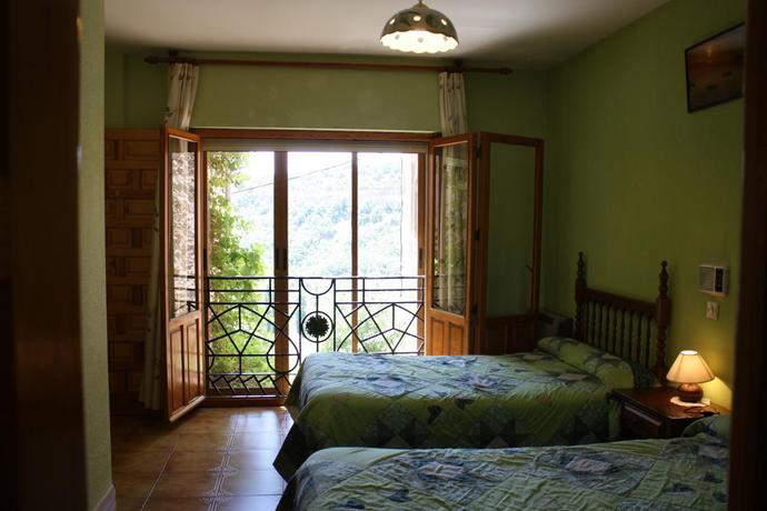 Imagen general del Hostal Casa Paco - Mirador del Caslilla. Foto 7