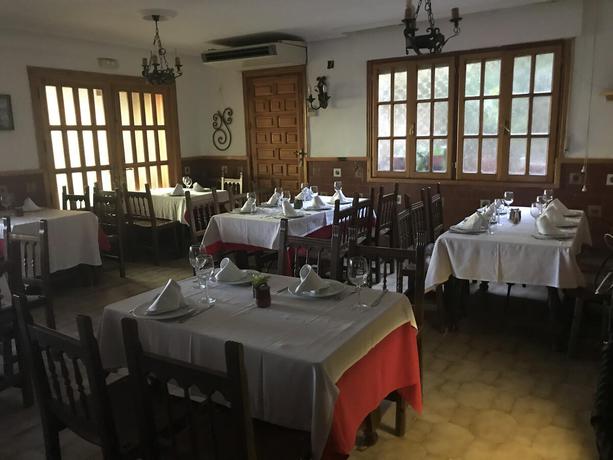 Imagen general del Hostal Casa Paco - Mirador del Caslilla. Foto 10