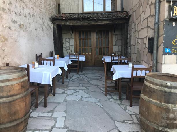 Imagen general del Hostal Casa Paco - Mirador del Caslilla. Foto 11