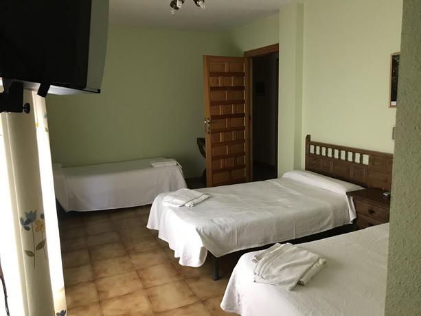 Imagen general del Hostal Casa Paco - Mirador del Caslilla. Foto 12