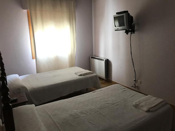 Imagen general del Hostal Casa Paco - Mirador del Caslilla. Foto 13