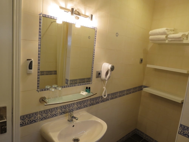 Imagen de la habitación del Hostal Casa Pinha. Foto 9