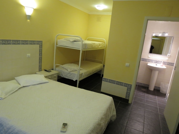 Imagen de la habitación del Hostal Casa Pinha. Foto 18