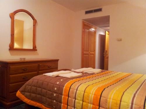 Imagen de la habitación del Hostal Casa Ram&oacute;n, Quintanar de la Sierra. Foto 12