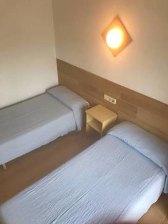 Imagen de la habitación del Hostal Casa Torrent. Foto 3